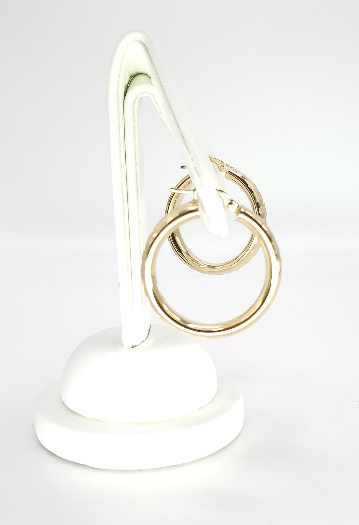 18K Yellow Gold 26.5mm Dia. Hoop Earring