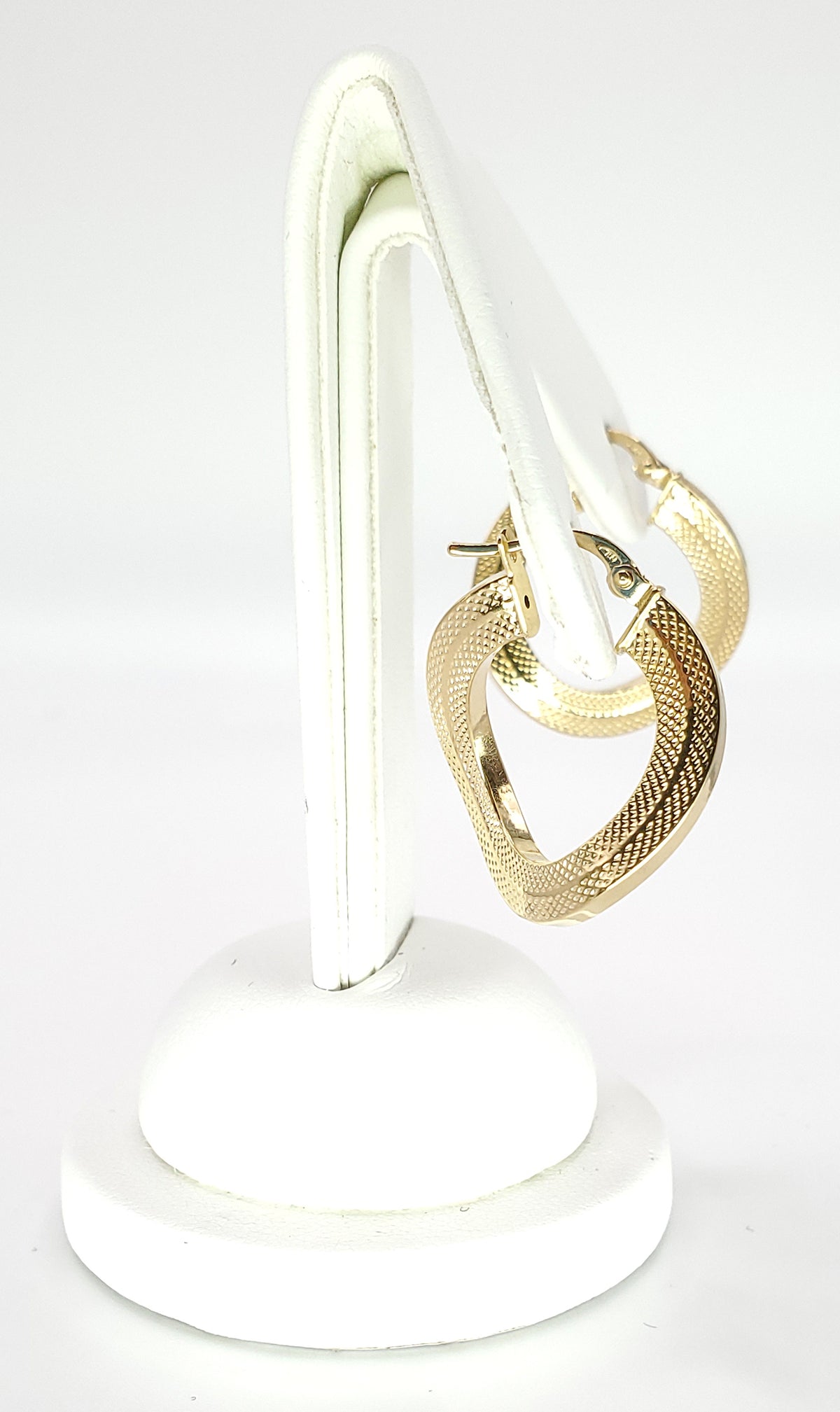 18K Yellow Gold Rectangle Tube with Texture Set