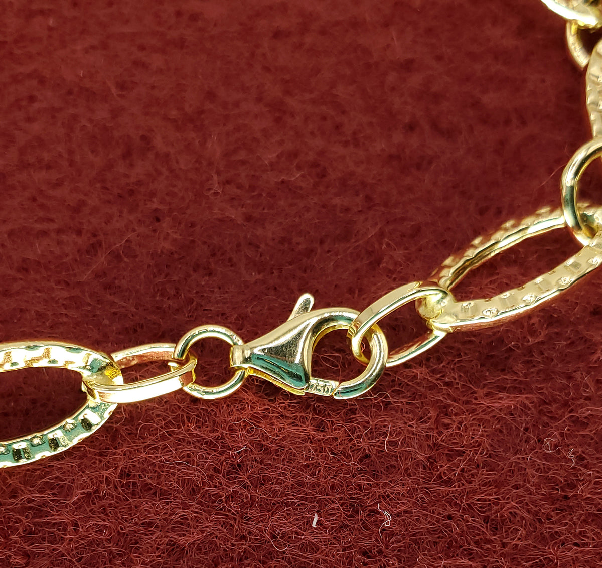 18K Yellow Gold 8&quot; Bracelet with Trinkets